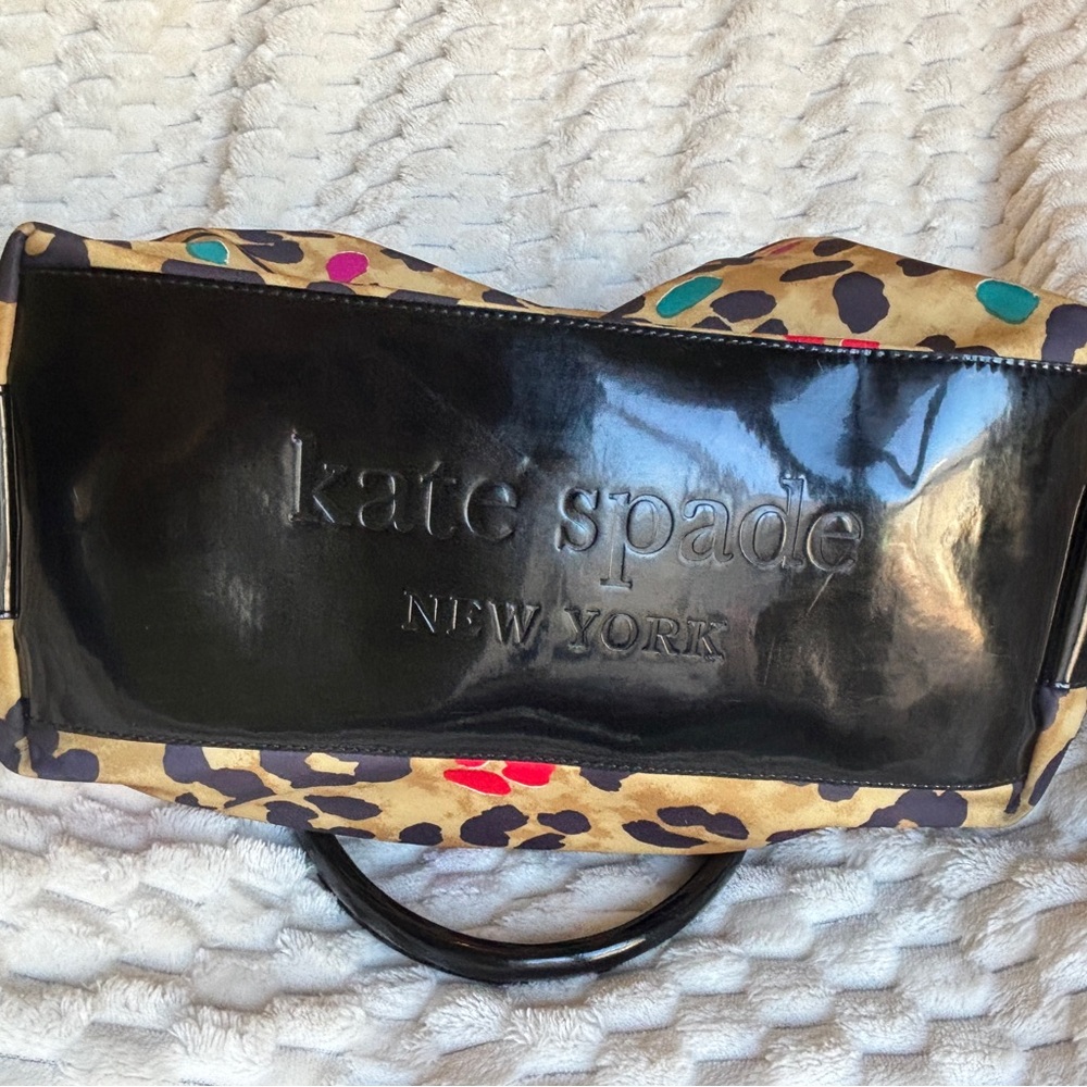 Kate Spade NY Stevie Pop Art Leopard Nylon Tote Black Patent Gold Hardware - Picture 2 of 11